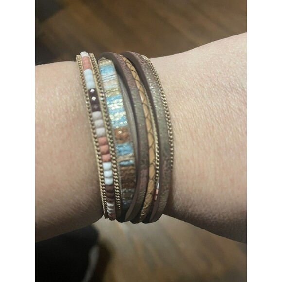 Fashion Multi-layer Leather Crystal Wrap Bracelets with Magnetic Buckle - Picture 9 of 11